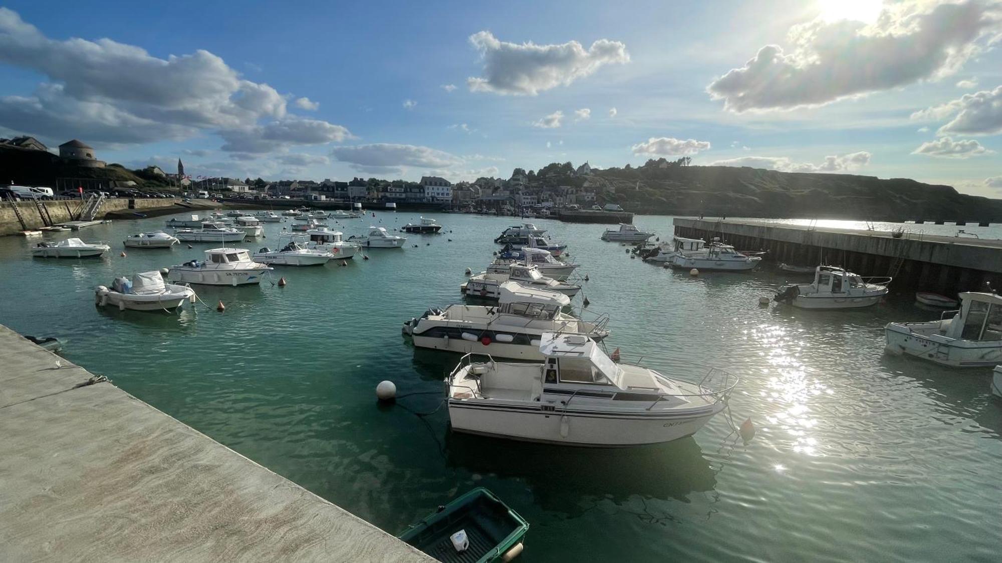 Maison Calme Et Cosy A Port-En-Bessin Pres Du Golf Et De La Mer Exteriér fotografie